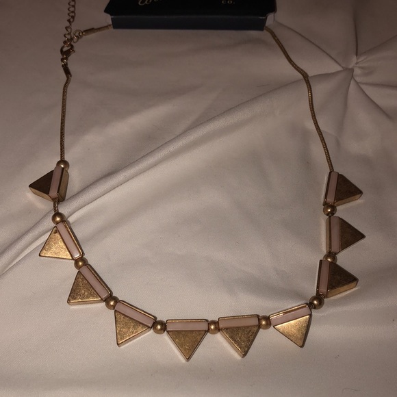 Triangle semi-precious rose quartz inlay necklace - NWT - Picture 2 of 3